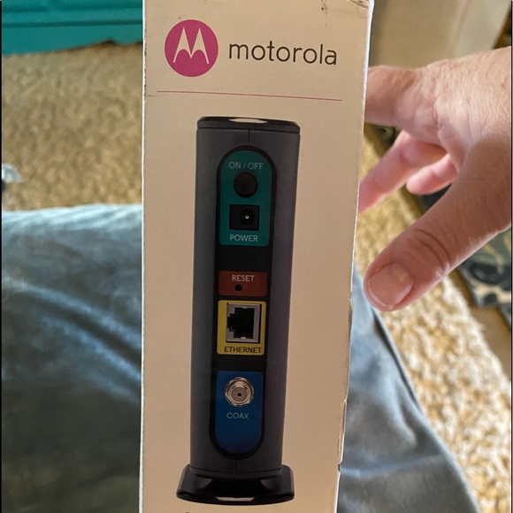 Motorola Cable Modern MB7420 Xfinity - Picture 3 of 6